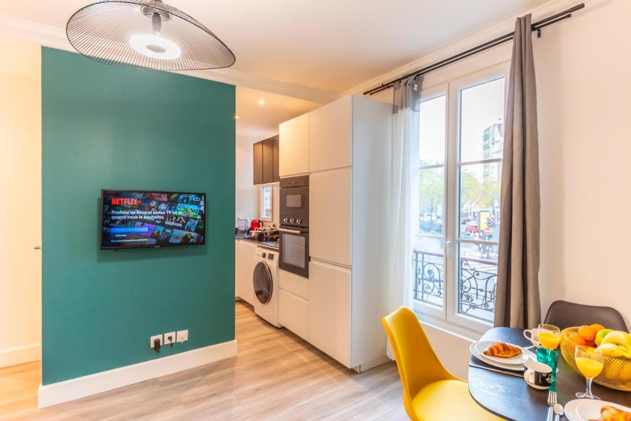 Enjoy The Traditional Parisian Life Apartment Exterior photo